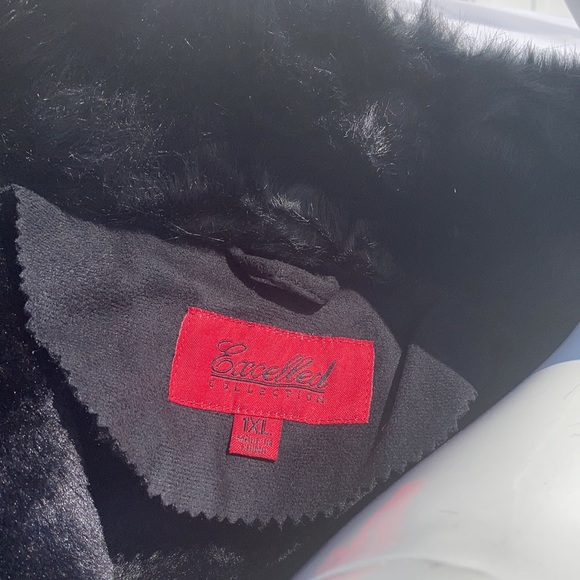 Excelled fur lined trench super warm! - Picture 9 of 10